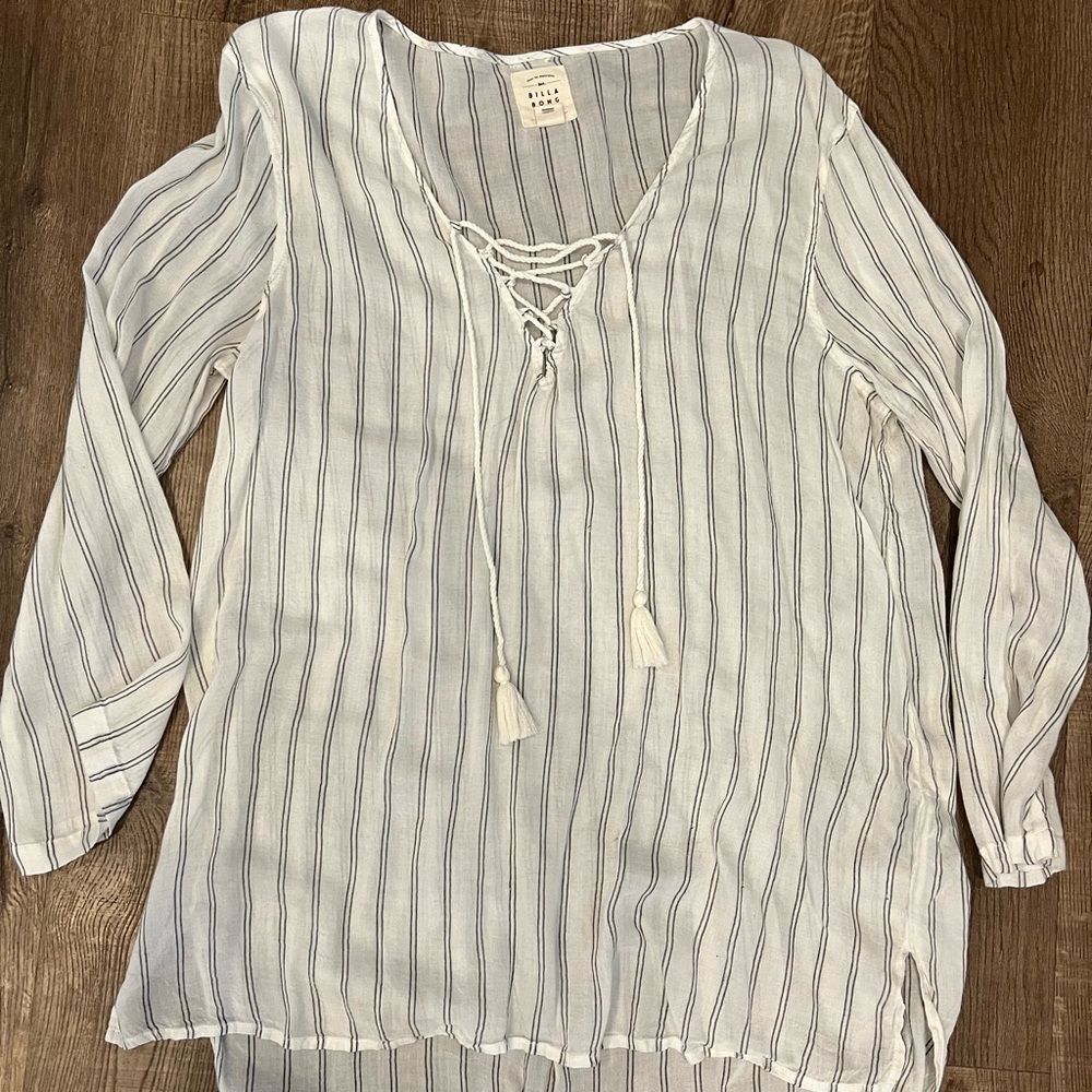 Billabong women’s striped swimsuit coverup size large